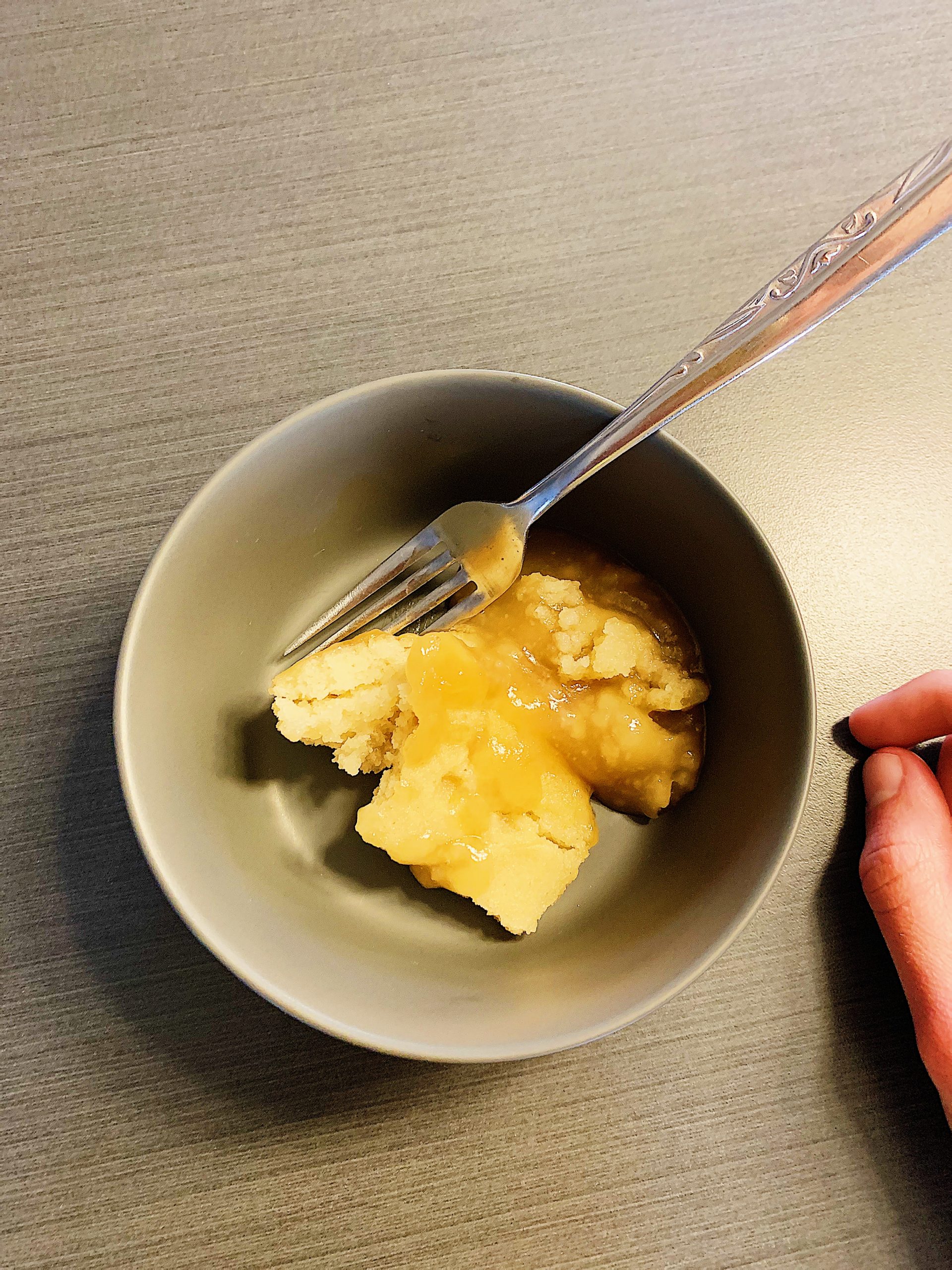 Pouding chômeur végétalien à l'érable - Les Zackardises Pouding chômeur végétalien