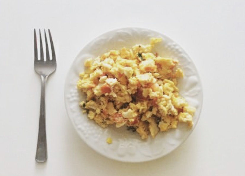 Oeufs brouillés à la mexicaine