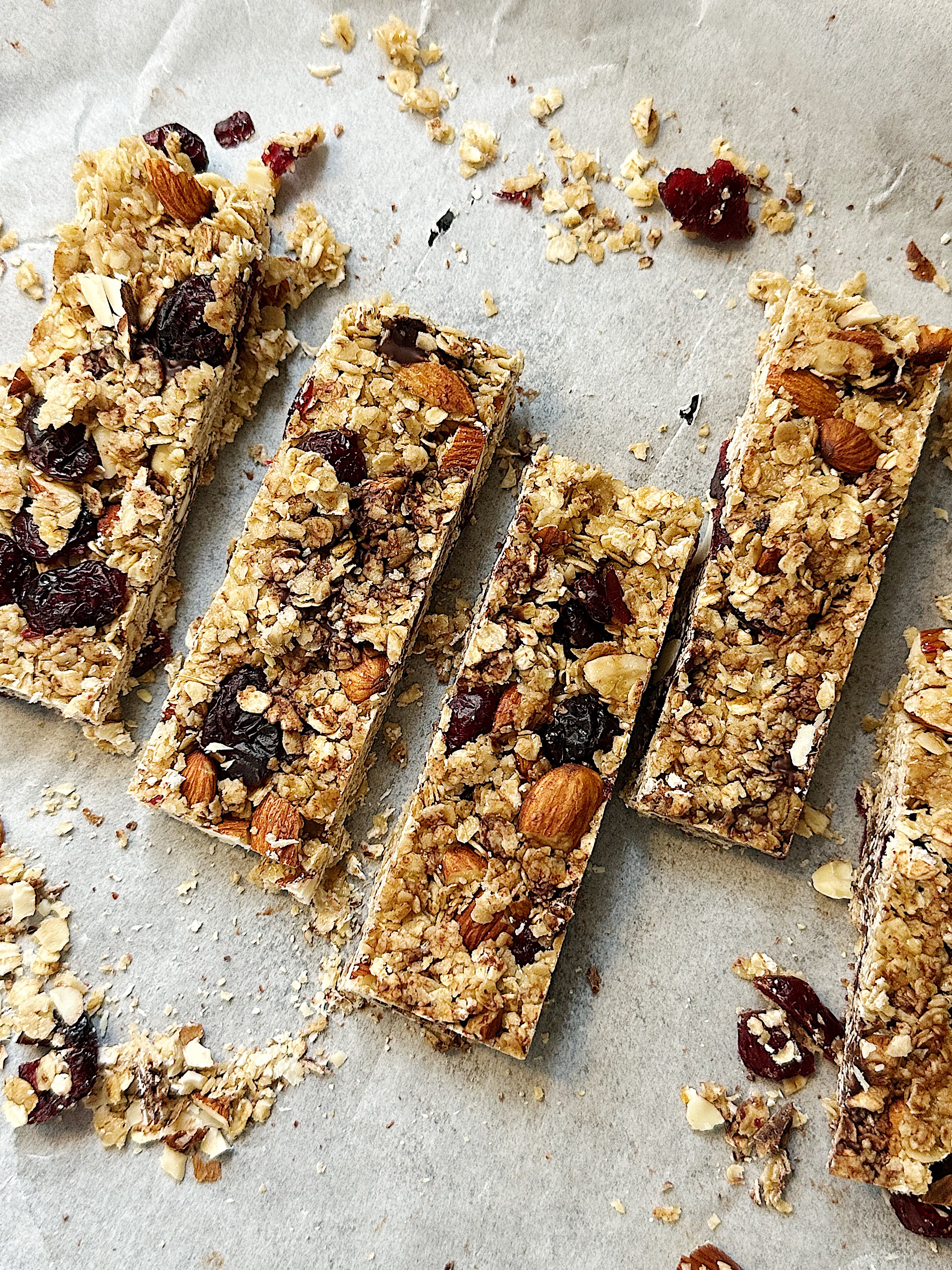 Barres tendres à l&rsquo;avoine, canneberges et chocolat