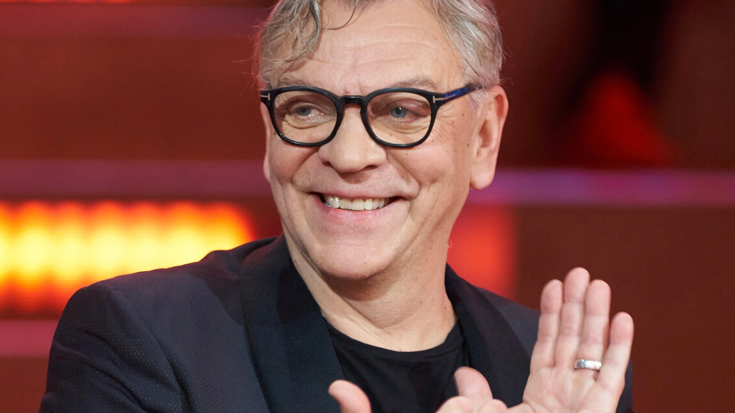 Je viens vers toi: Les invités du 9 et 10 octobre 2023 - Les Zackardises Marc Labrèche - Je viens vers toi (2023)