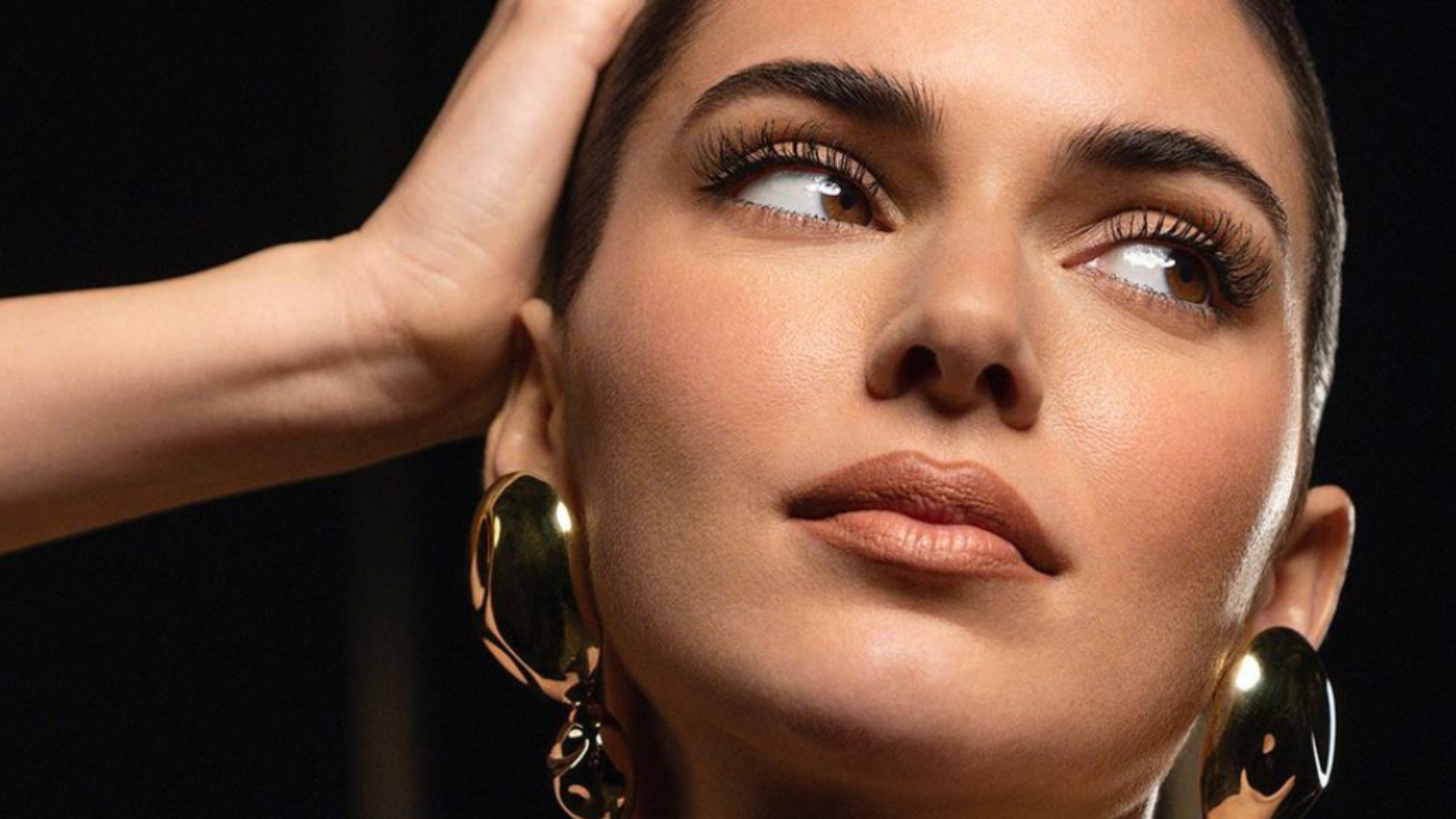 Kendall Jenner devient ambassadrice pour L'Oréal Paris! - Les Zackardises Kendall Jenner - L'Oréal Paris (2023)